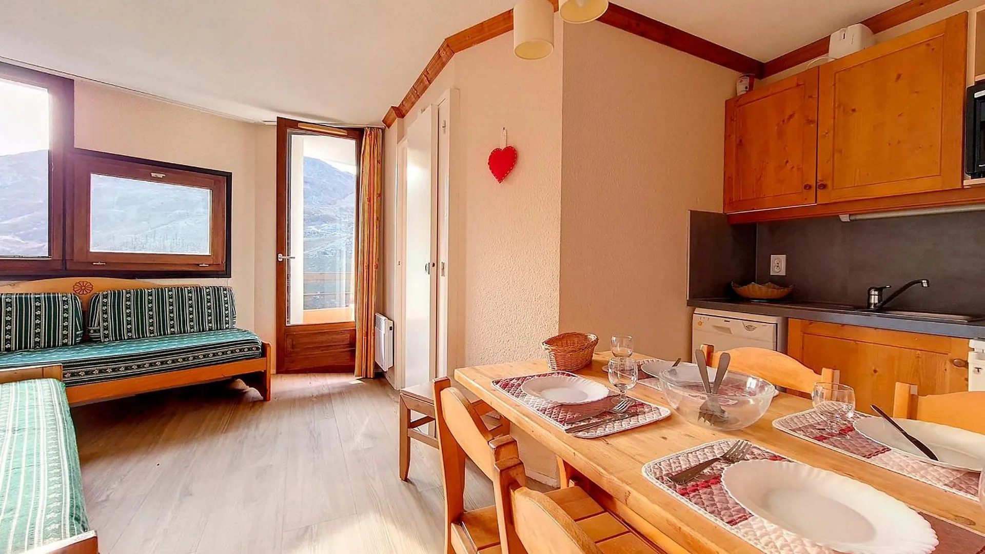 Appartement Cosy 2 Pieces - Proche Pistes Et Commerces - Balcon Sud/Est - Parking Gratuit - Fr-1-344-973 سان-مارتن-دي-بيفيل