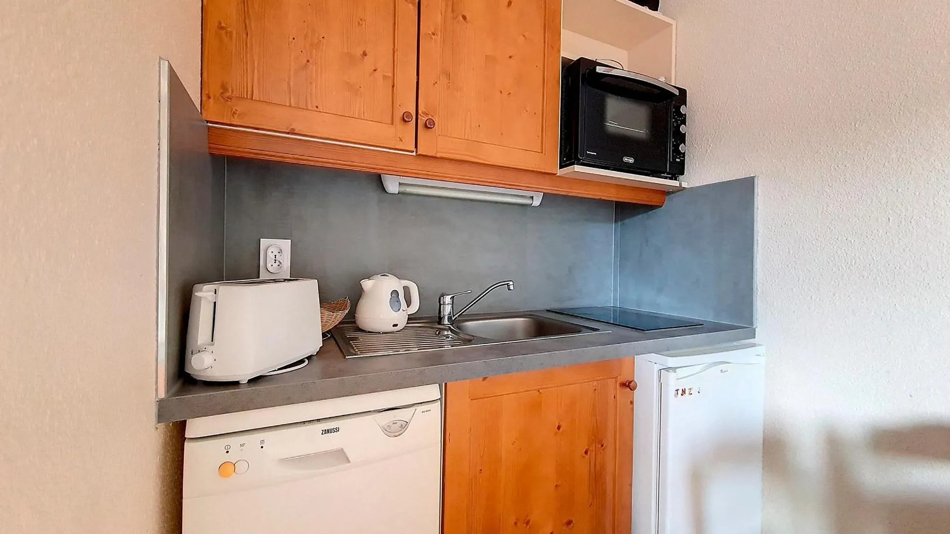 Appartement Cosy 2 Pieces - Proche Pistes Et Commerces - Balcon Sud/Est - Parking Gratuit - Fr-1-344-973 سان-مارتن-دي-بيفيل شقة